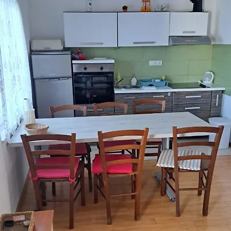 Sidrana Apartment